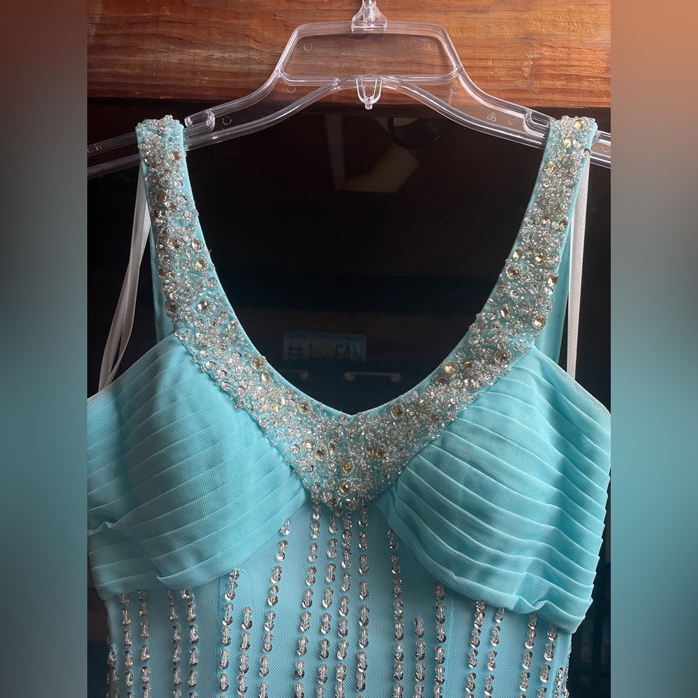 Prom Dress - Picture 2 of 14